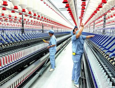 奮進的春天丨陜西帛宇紡織生產經營跑出“加速度”:滿負荷生產 訂單排到5月